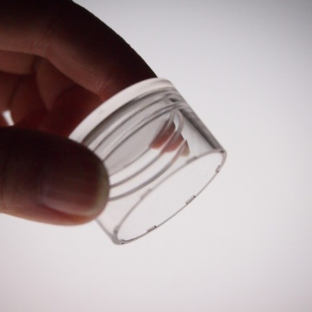 透明樹脂キャップ　ネジ